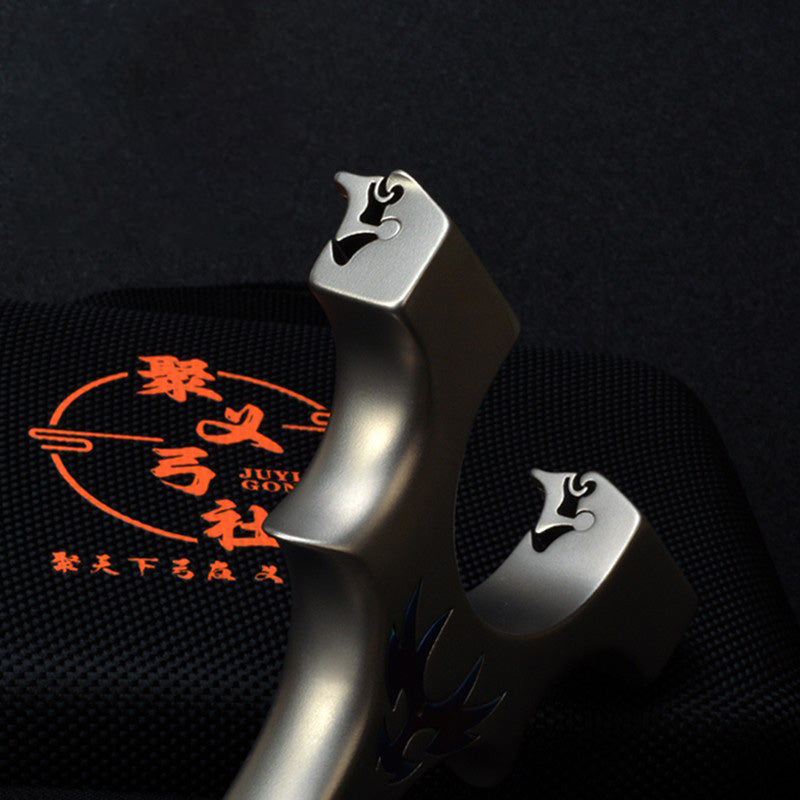 龍歯仮面トーテム スリングショット ビー玉銃 ターミネータースリングショット チタン合金スリングショット 龍の歯型ゴム固定クリップ