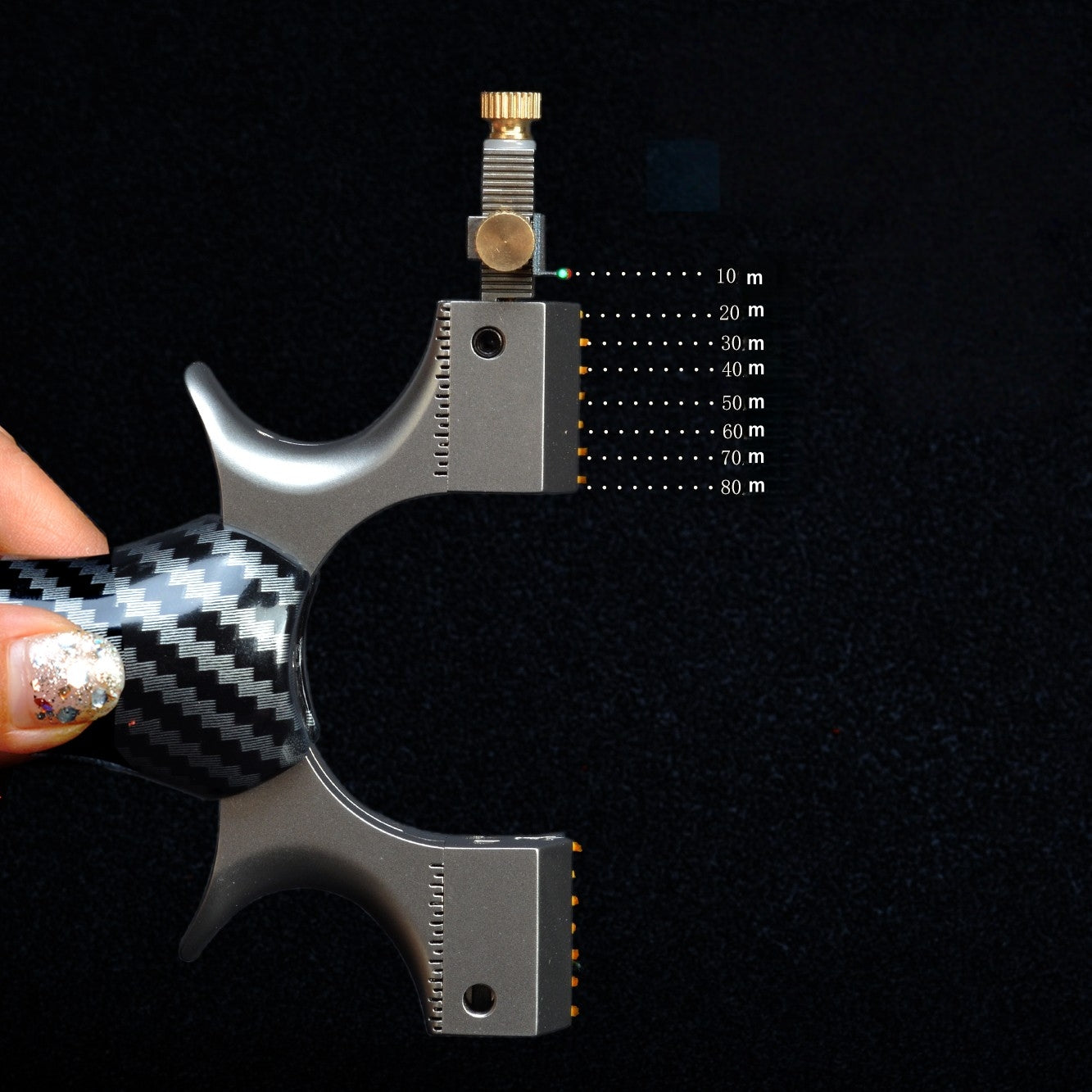 龍歯雀の踊り スリングショット 可変式外弓門幅  龍の歯型ゴム固定クリップ パチンコ チタン合金弓頭 動物駆除器 発射装置 害獣・害虫防除器 流線型アウトドア ターゲットゲーム 練習用スリングショット アウトドア玩具セット 狩猟