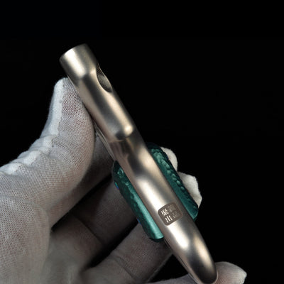 ステンレス鋼虎 スリングショット  パチンコ 上部のビーズ固定  動物駆除器 発射装置 害獣・害虫防除器 流線型アウトドア ターゲットゲーム 練習用スリングショット アウトドア玩具セット 狩猟 クマ防除用品 クマ駆除ツール