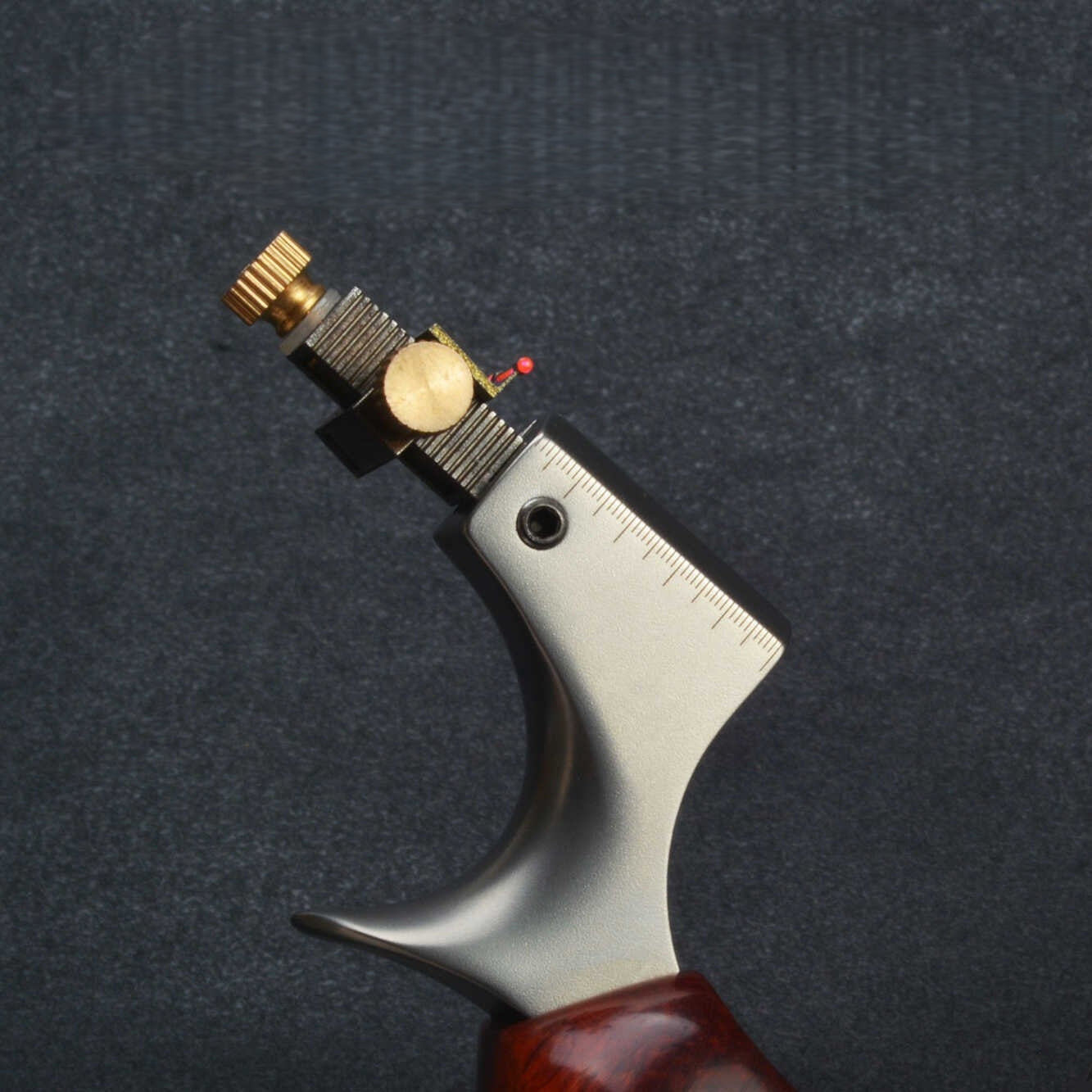 龍歯ゾウ スリングショット 龍の歯型ゴム固定クリップ パチンコ 害獣・害虫防除器 流線型アウトドア ターゲットゲーム 練習用スリングショット アウトドア玩具セット 狩猟 クマ防除用品 クマ駆除ツール