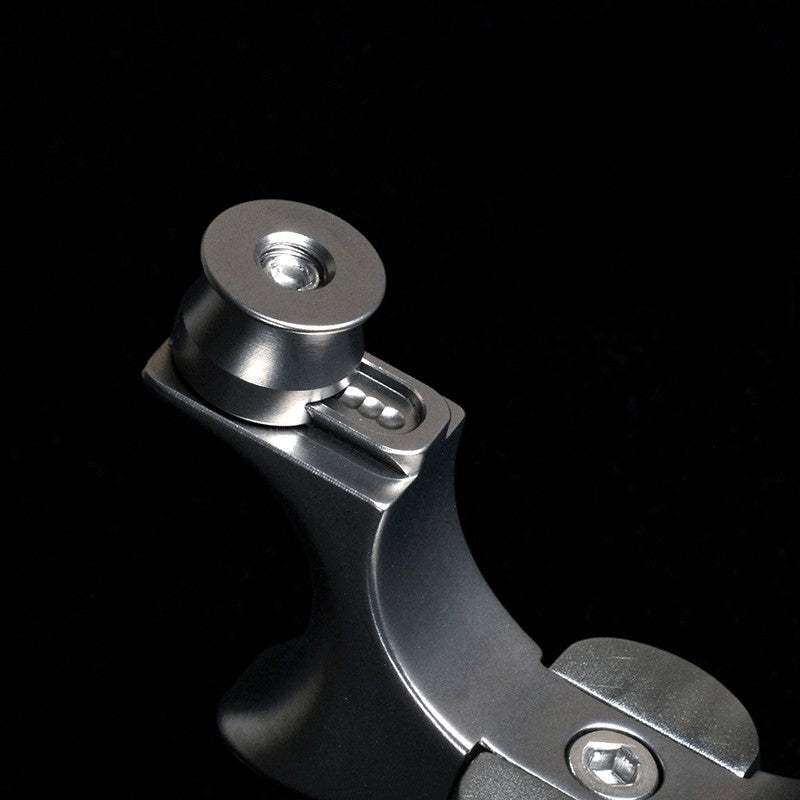 丸頭デビルメイクライ スリングショット 丸頭固定 ラップ&タック式  パチンコ チタン合金 動物駆除器 発射装置 害獣・害虫防除器 流線型アウトドア ターゲットゲーム 練習用スリングショット アウトドア玩具セット 狩猟 クマ防除用品 クマ駆除ツール