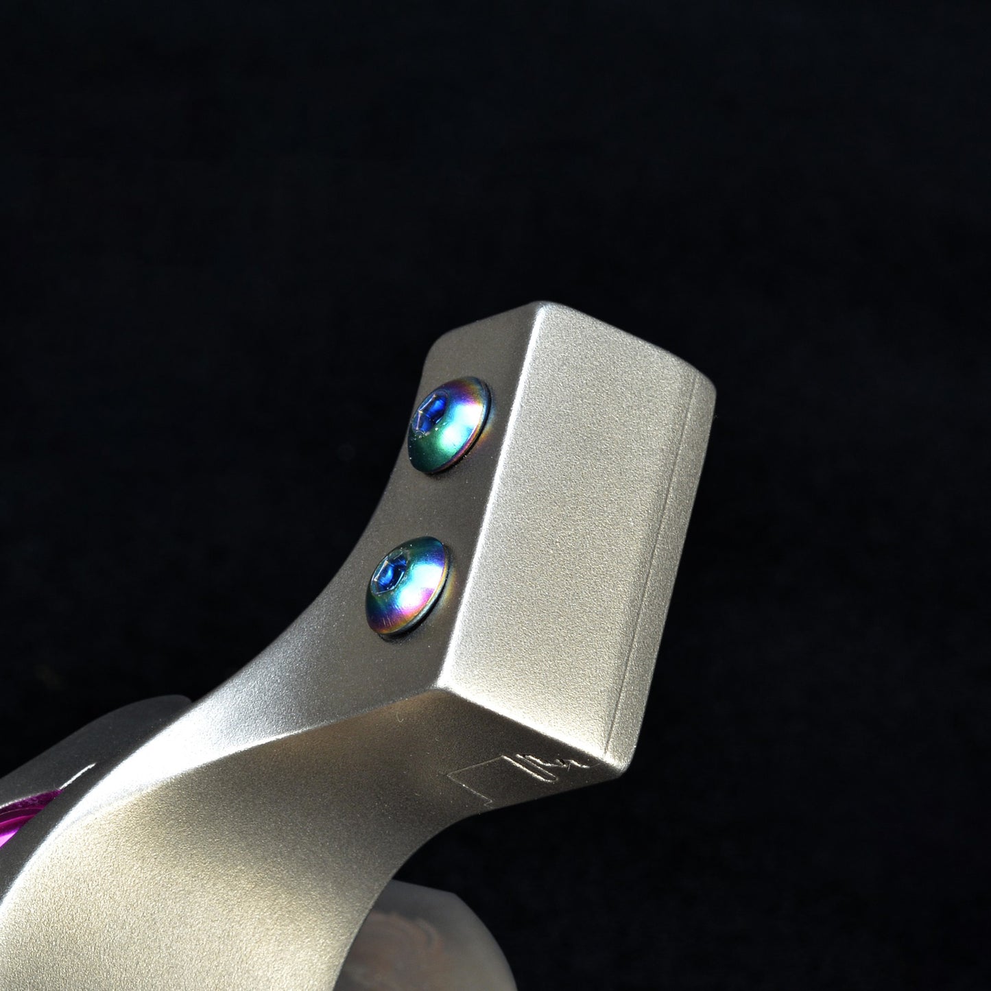 クリップ式デーモン・ヘビーガンナー スリングショット流線型 狩猟 ネジゴム固定クランプ